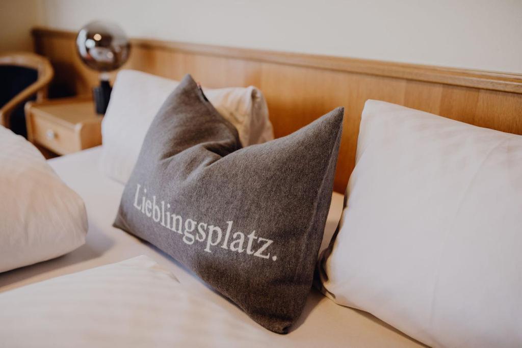 Dorfcafe Unken Hotelpension Swirtshaus Im Dorf Eksteriør billede