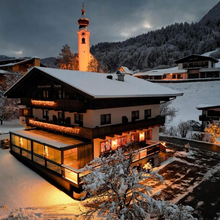 Dorfcafe Unken Hotelpension Swirtshaus Im Dorf Eksteriør billede