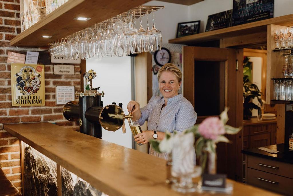 Dorfcafe Unken Hotelpension Swirtshaus Im Dorf Eksteriør billede